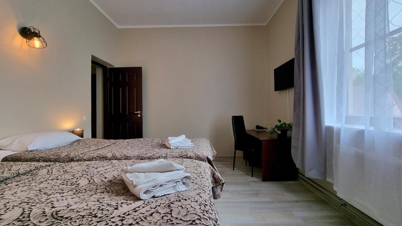 Paernu Jahtklubi Kuelalistemaja Hotel Ngoại thất bức ảnh