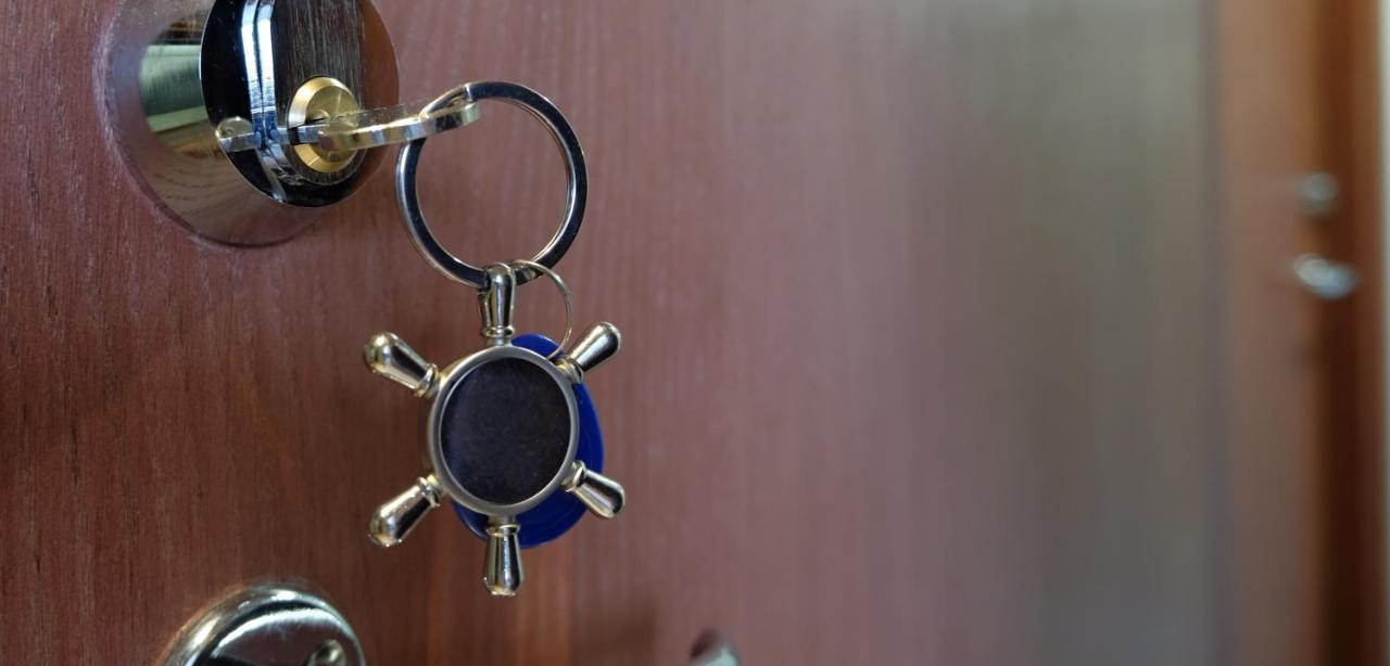 Paernu Jahtklubi Kuelalistemaja Hotel Ngoại thất bức ảnh
