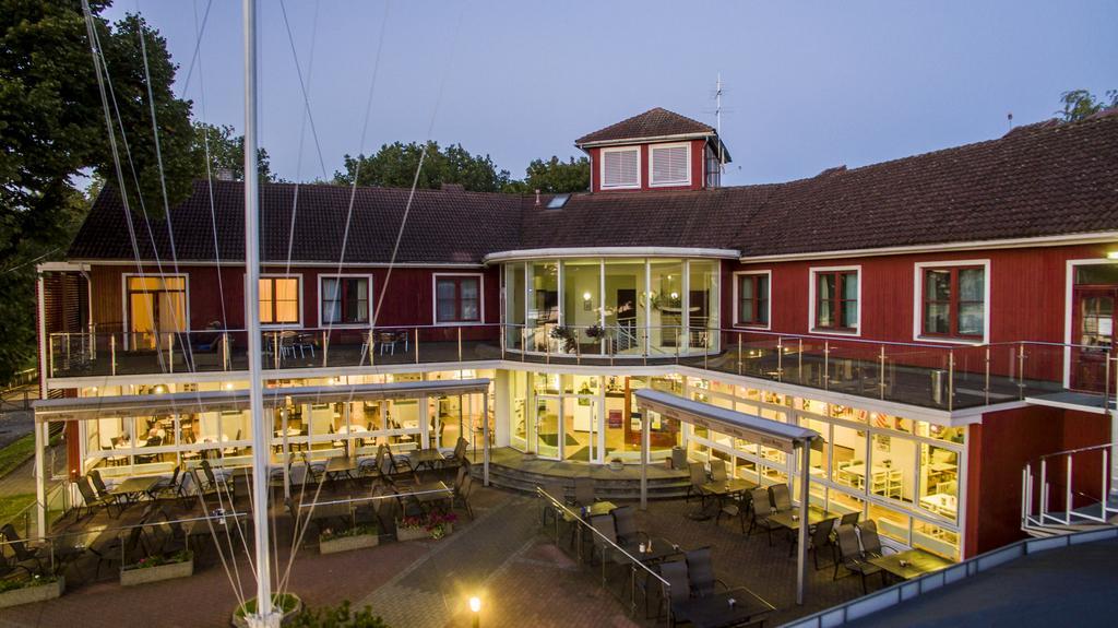 Paernu Jahtklubi Kuelalistemaja Hotel Ngoại thất bức ảnh